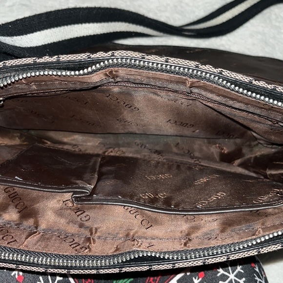 Gucci Tan and Black Monogram Shoulder Bag - Picture 12 of 12